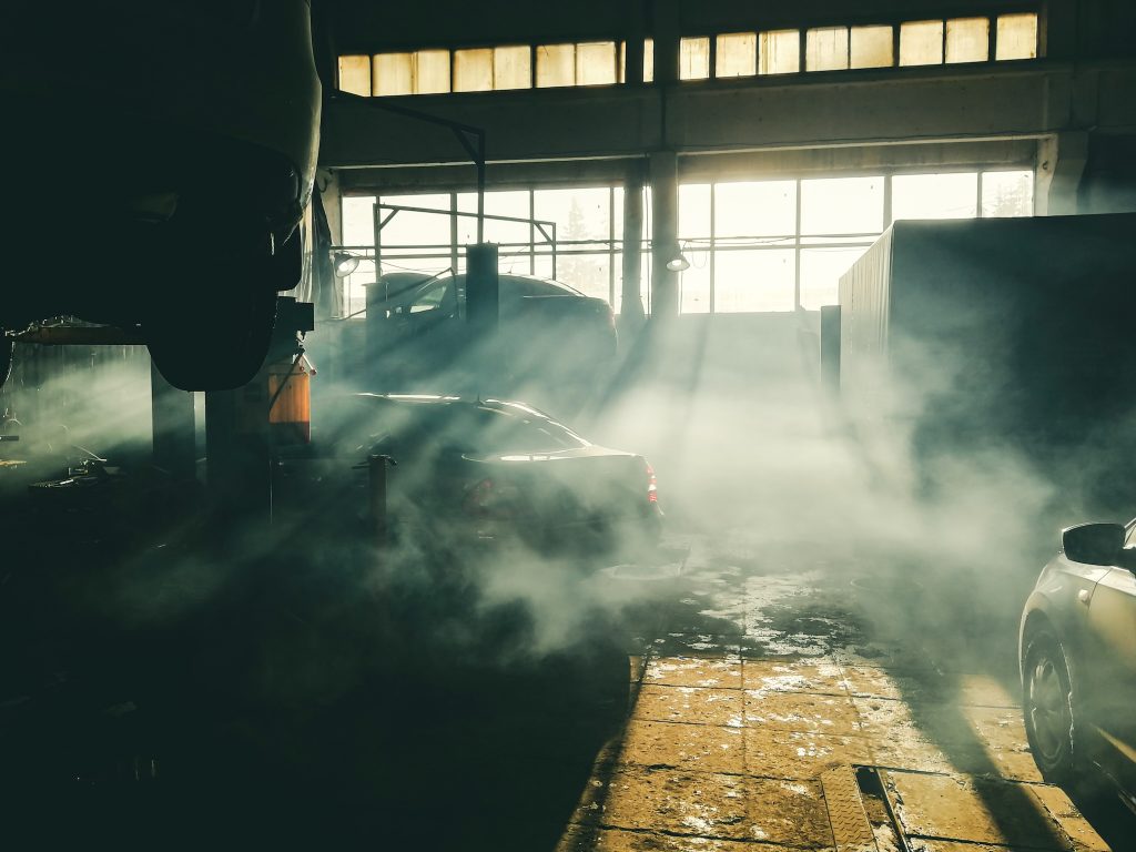 Bacteria and dust in the air - why the indoor climate changes towards spring. Dust in warehouses, factories, workshops, dust control, dust binding, particulate matter, eu, directive, regulations, air quality, odor, spring 
